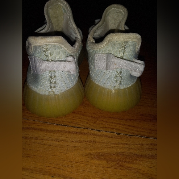 Adidas Yeezy boost toddler main image 5